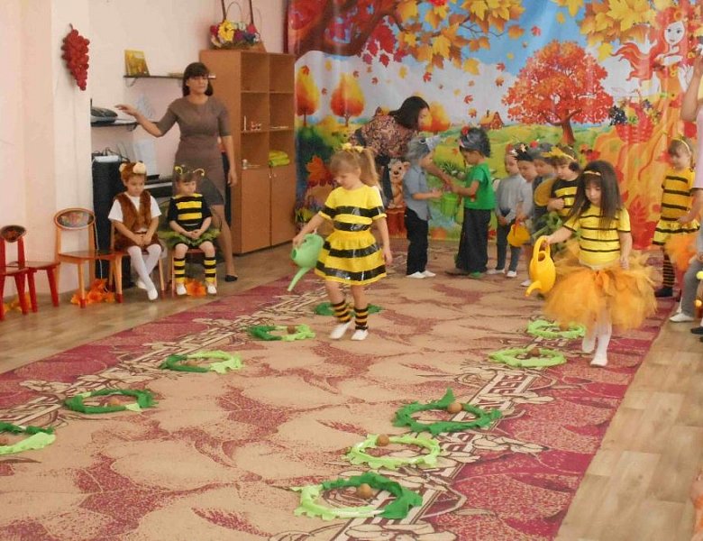 Осенний праздник в детском саду